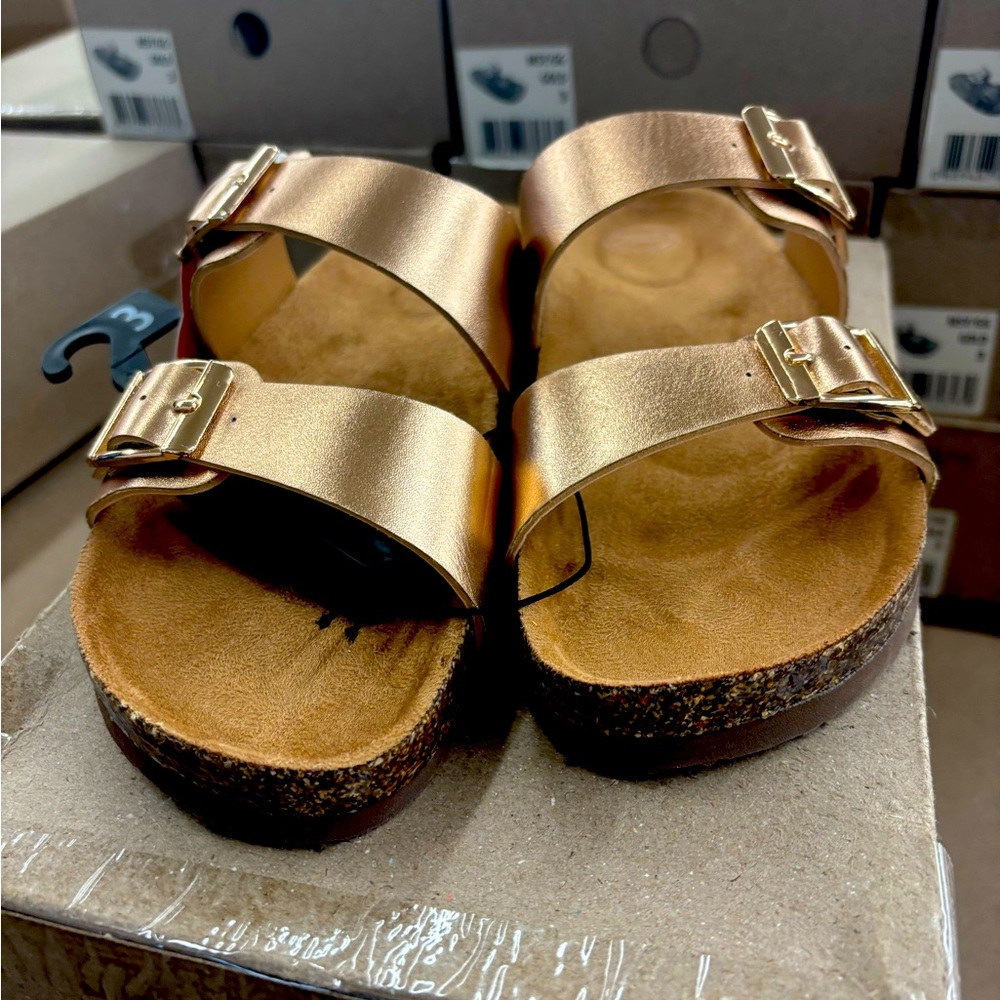 Brand new in box size 3.